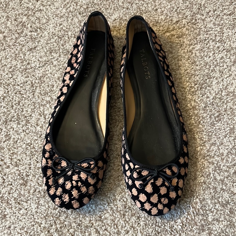 MAKE ME AN OFFER! 🤑 Talbots Ballet slippers size 8.5